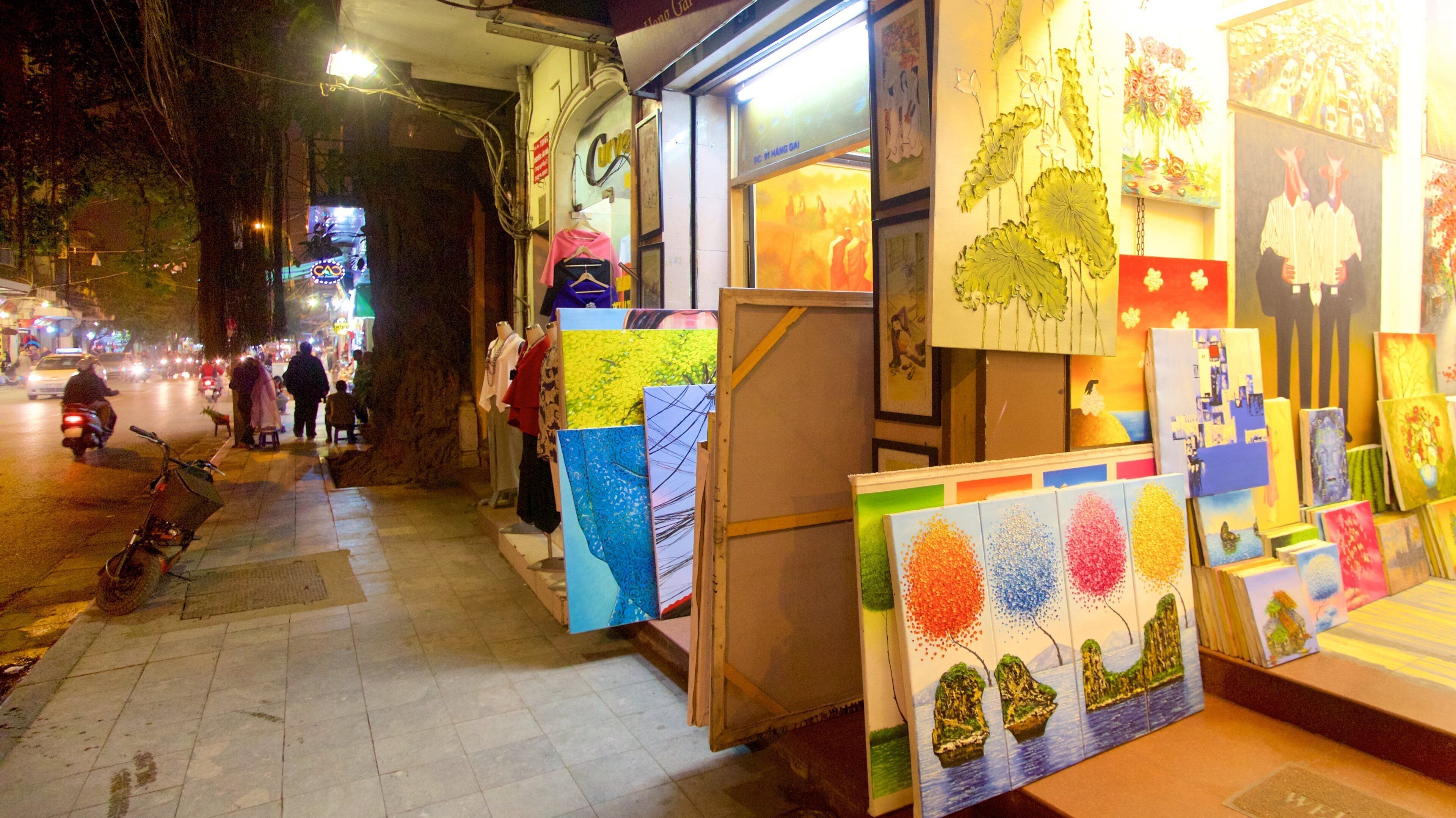 Hang Gai Street which includes shopping and night scenes