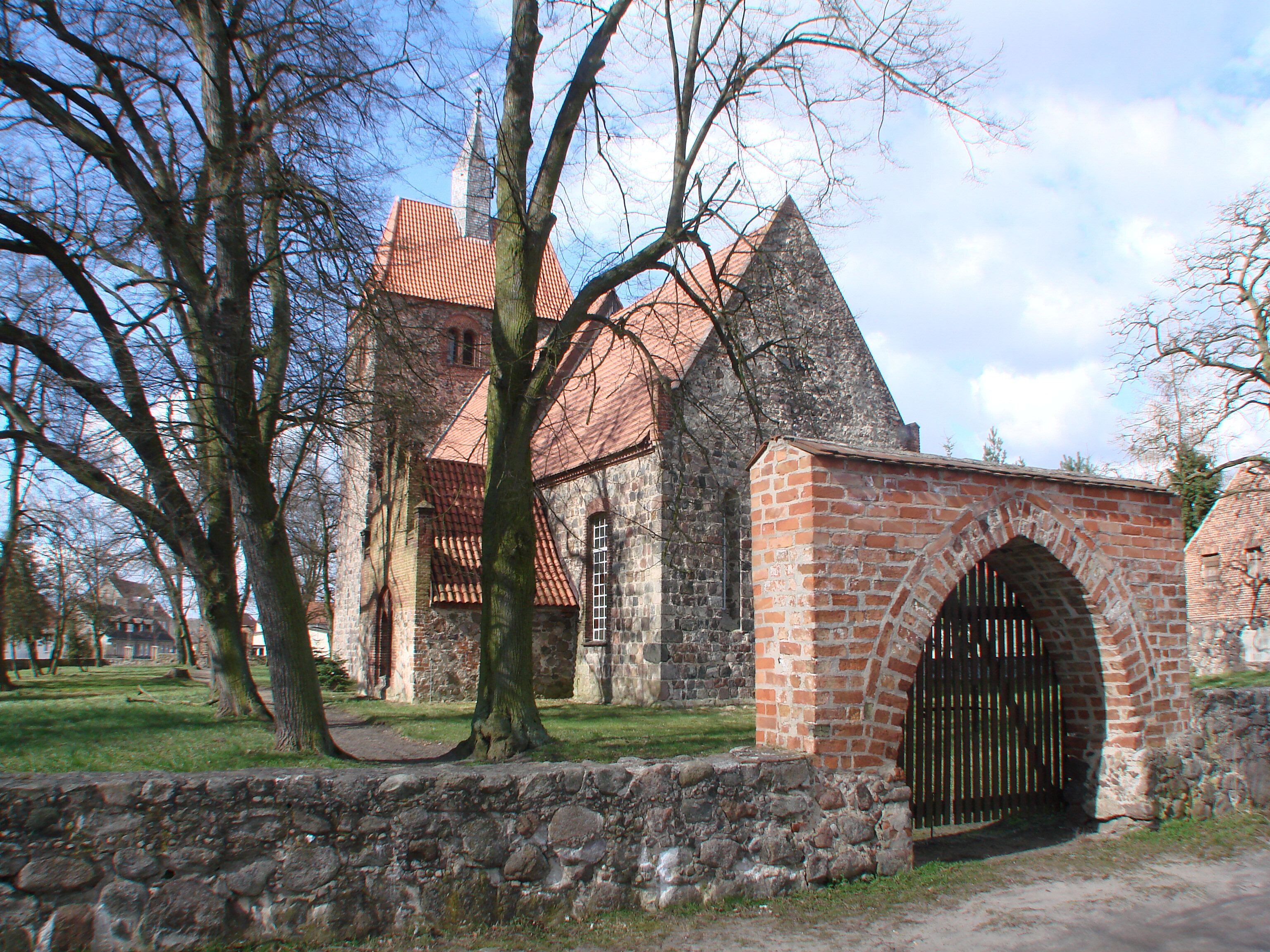 Arensdorf alte Wehrkirche