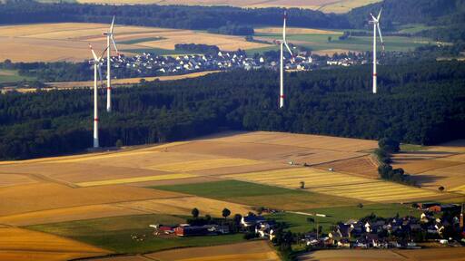 Luftbild Ballonflug: Windpark Rayerschied-Bergenhausen, vorne Rayerschied