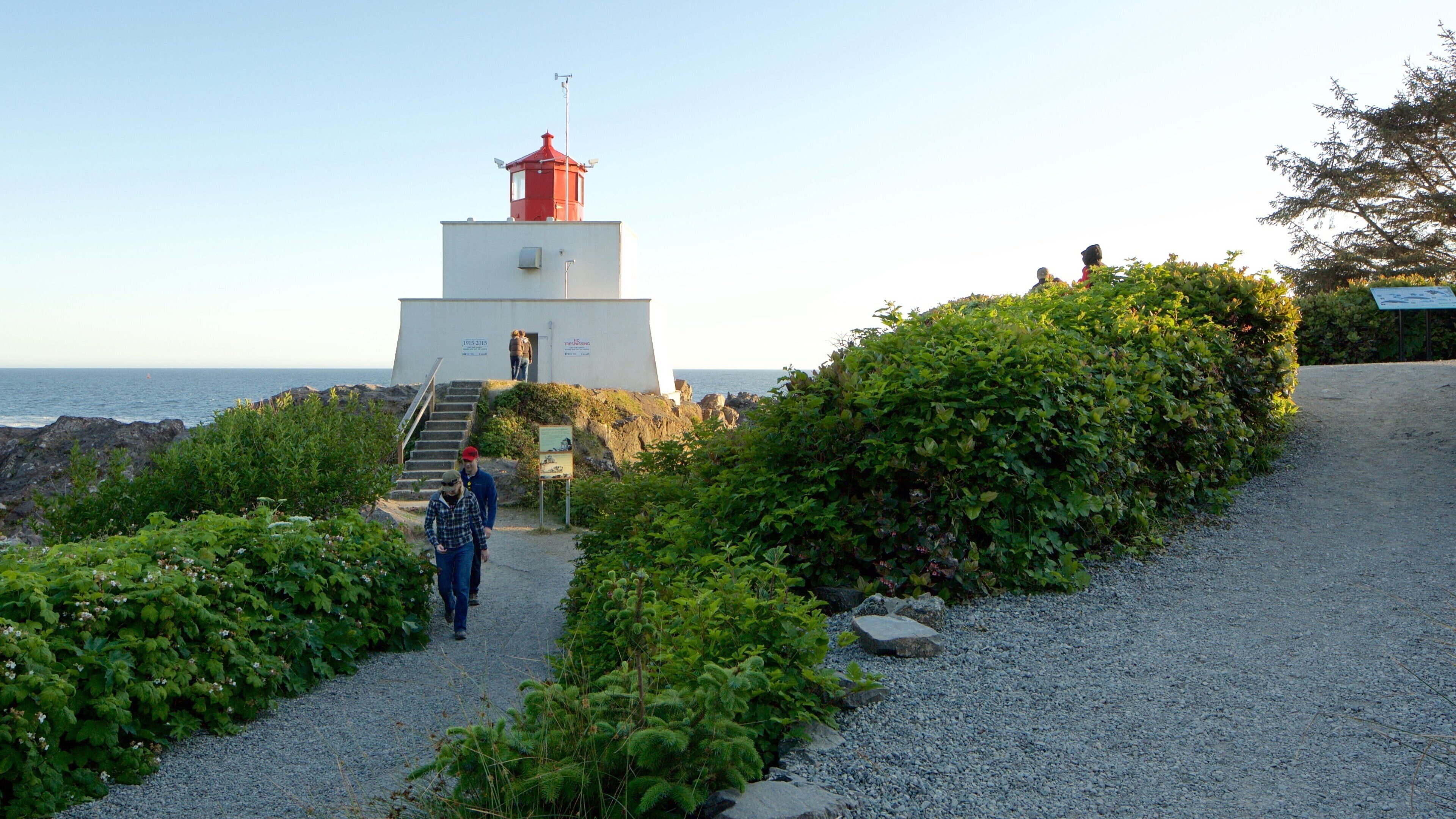 Amphitrite Point 燈塔 设有 一般的海岸景觀 和 燈塔 以及 佳偶