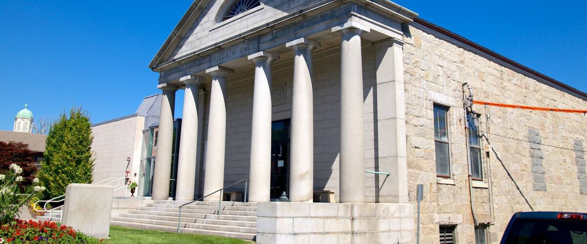 Pilgrim Hall Museum featuring heritage architecture