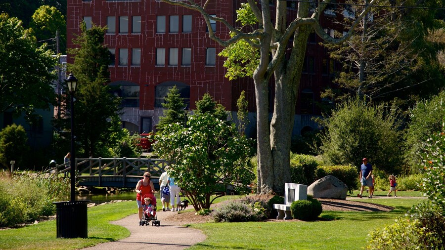 Brewster Gardens which includes a park