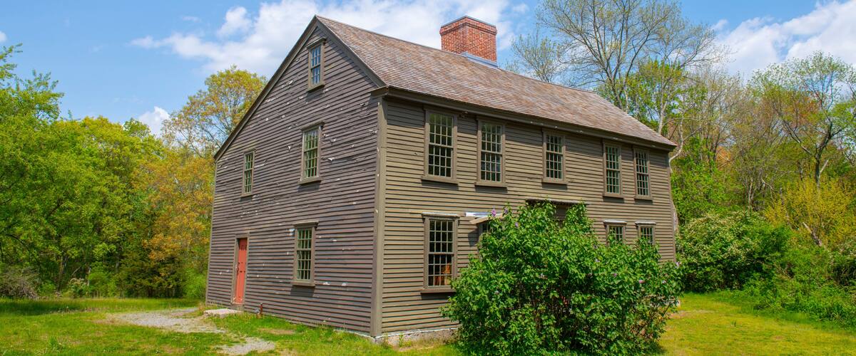 Jacob Whittemore House is a historic American Revolutionary War site built in 1716 in Minute Man National Historic Park in town of Lexington, Massachusetts MA, USA.