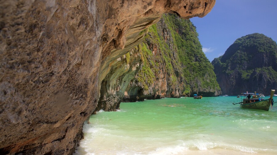 Maya Bay showing tropical scenes, general coastal views and rugged coastline
