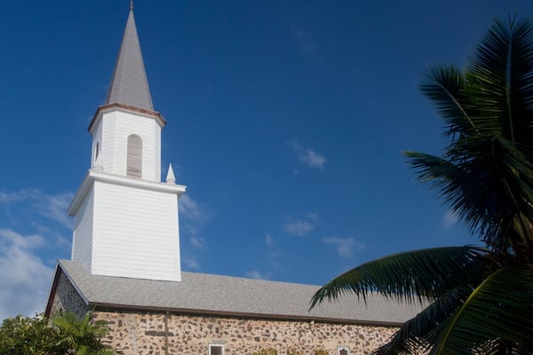 Mokuaikaua Church showing a church or cathedral