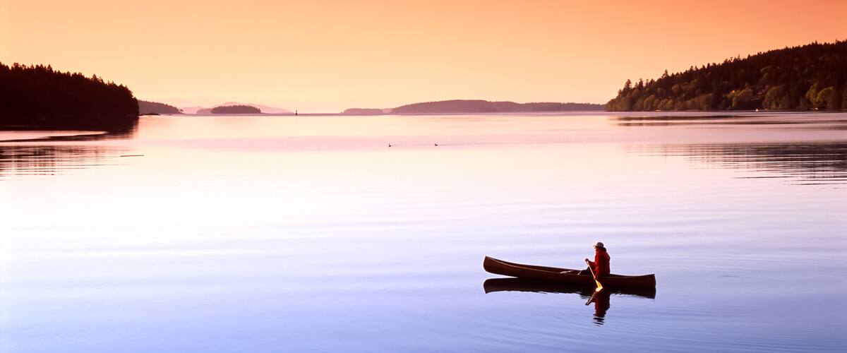 Canoeing, Fulford Harbour, British Columbia, Canada