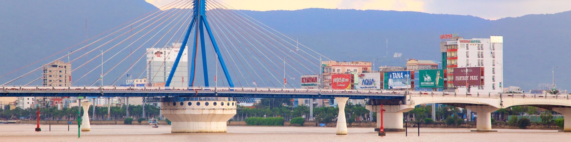 Han River Bridge showing a bay or harbor, boating and a bridge