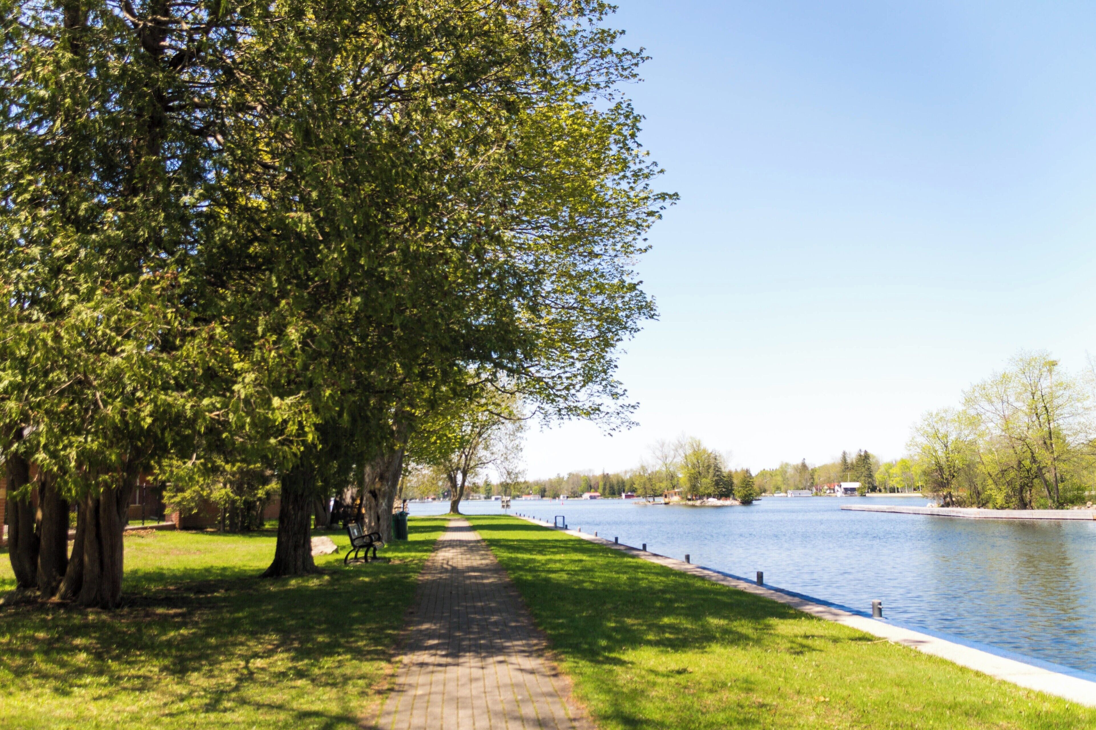 Path leading away from Lock 32