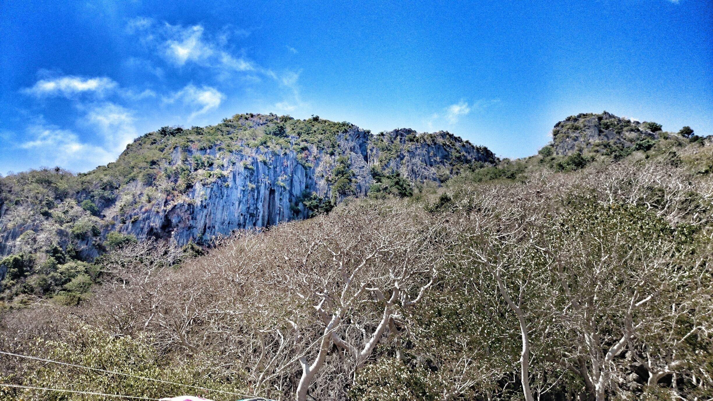 Limestone cliffs on Sawa-i-Lau Island. www.martinainmotion.com/swimming-sawa-lau-yasawas-worst-kept-secret/