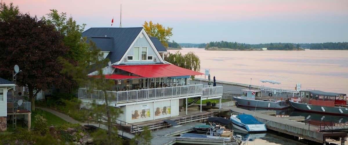 Rockport showing a sunset and a lake or waterhole