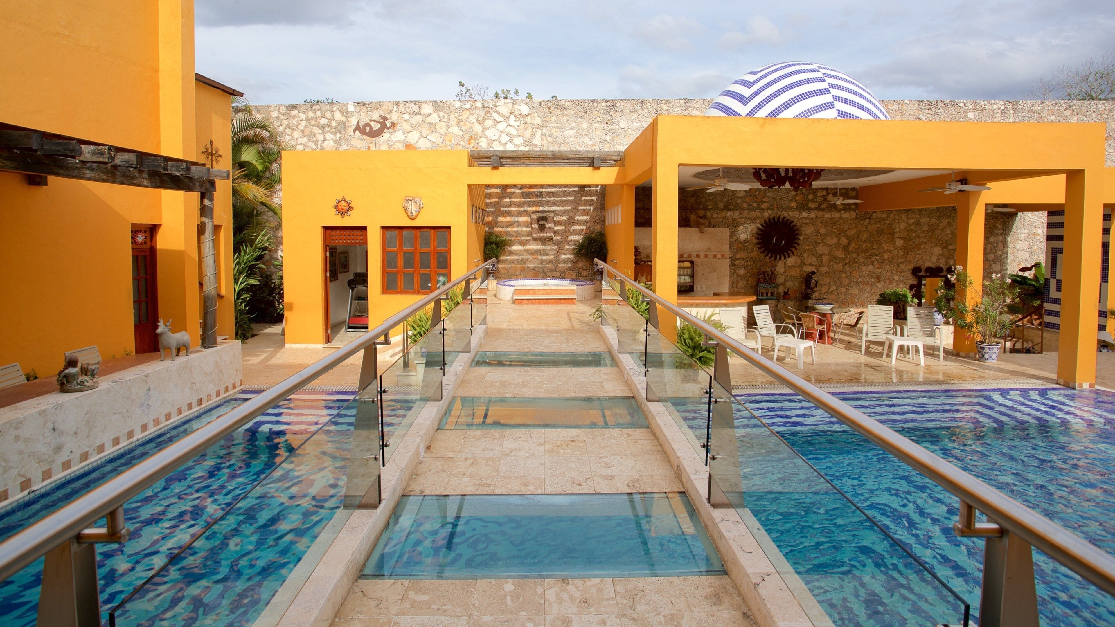 카사 데 로스 베나도스 을 보여주는 수영장