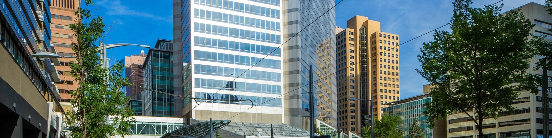 Beltline featuring a skyscraper and a city