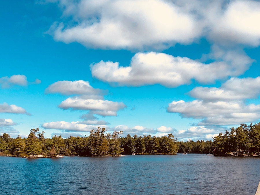It’s a beautiful day on the water in Canada. The Cottage region is just beautiful.