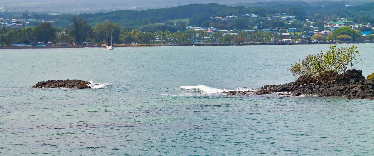 Downtown Hilo Waterfront Across Hilo Bay From Coconut Island Park, Hilo, Hawaii Island, Hawaii, USA
