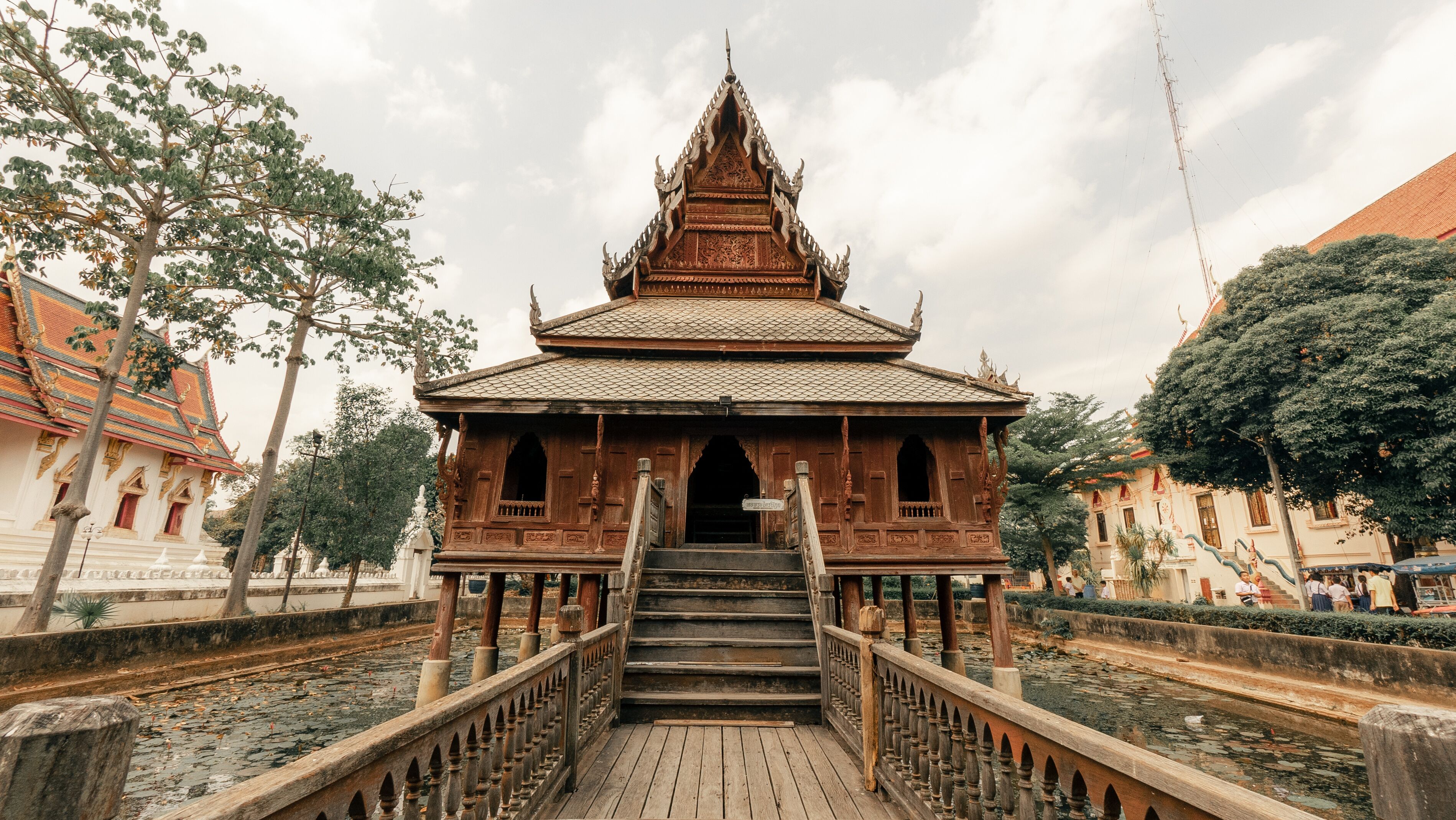 ลาดบัวหลวง