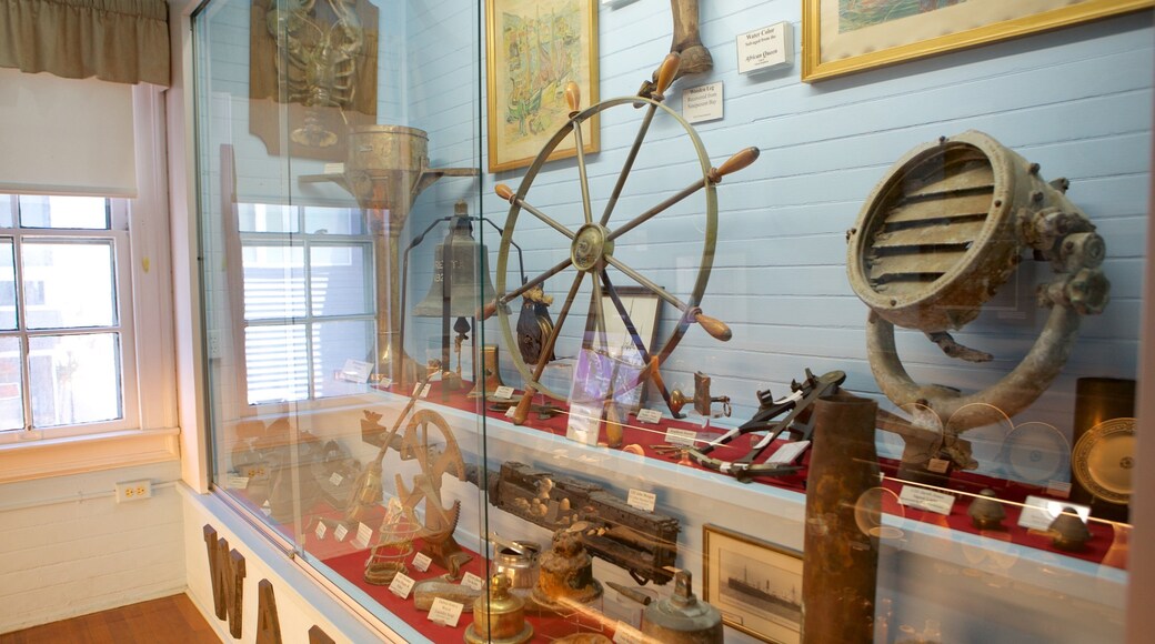 Ocean City Life-Saving Station Museum có tính năng cảnh nội thất
