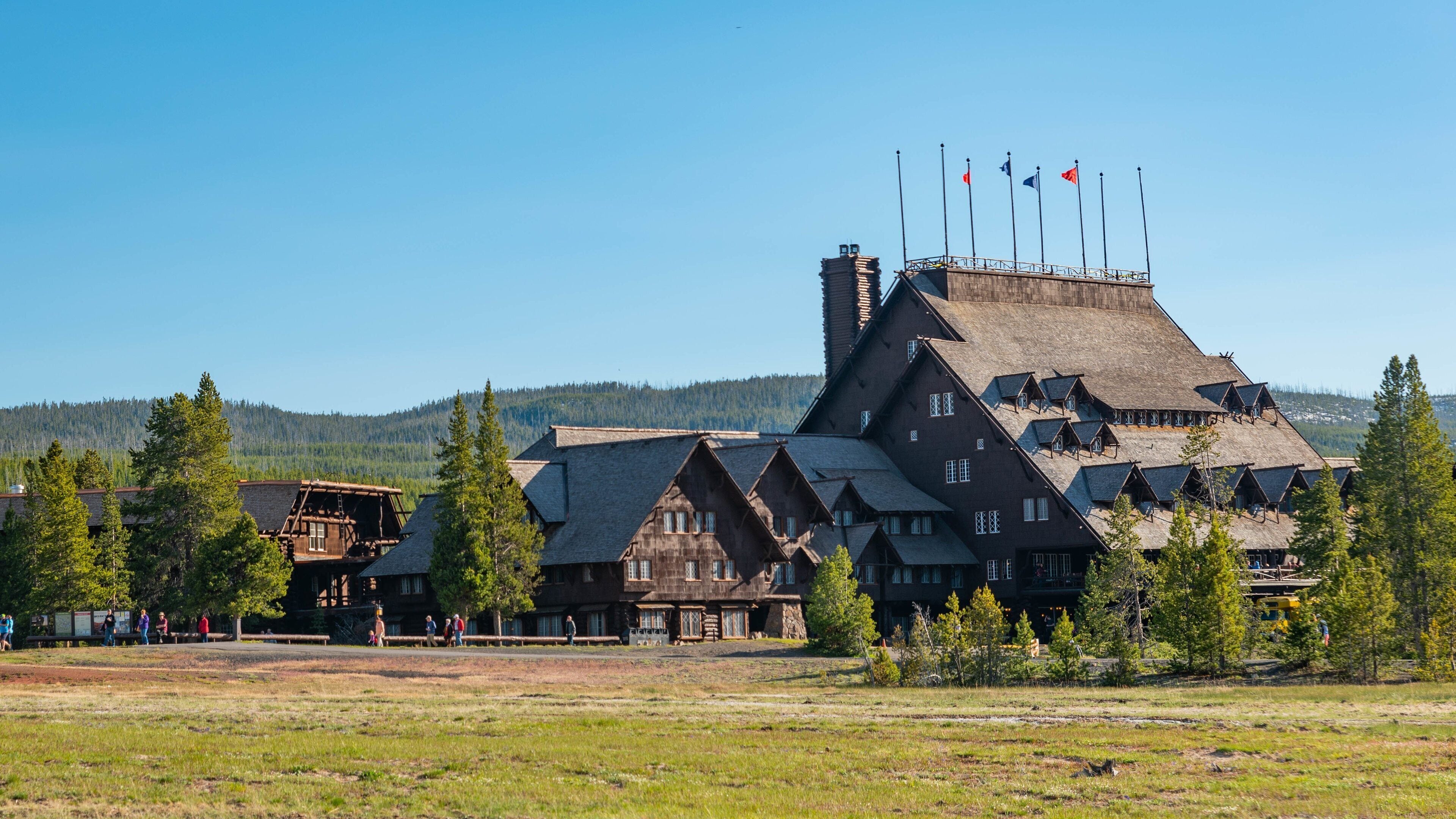 Old Faithful Visitor Education Center showing a small town or village