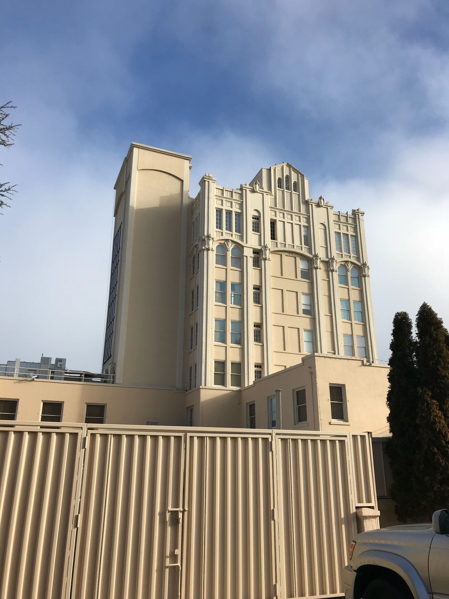 This is the backside of the hotel where you park for free and enter conveniently from the 3rd floor 