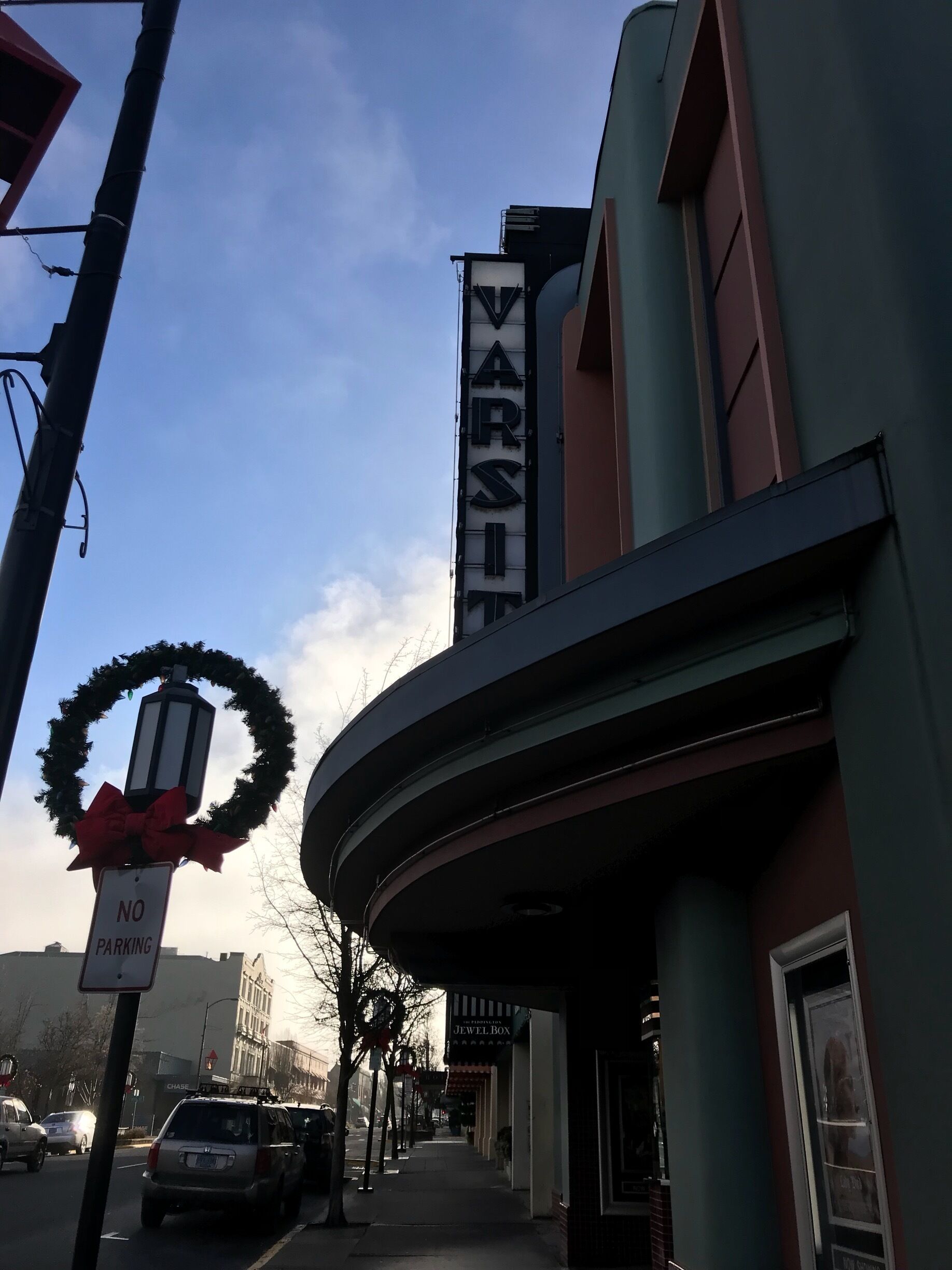 Enjoyed getting to see a screening of Agatha Christie’s “Murder on the Orient Express in this classic old movie theater 