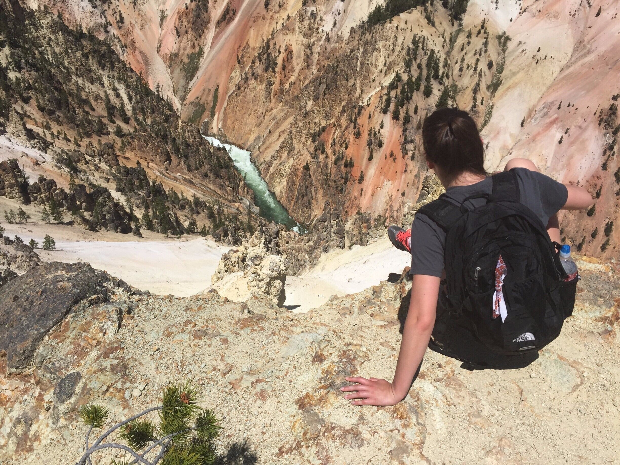 I couldn't believe how beautiful the colors were at Artist Point. #travelbuddy #yellowstone 