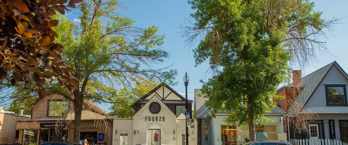 17 Avenue SW showing a small town or village