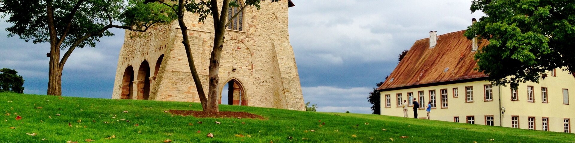 This is a picture of the hessian Kulturdenkmal (cultural monument) with the ID