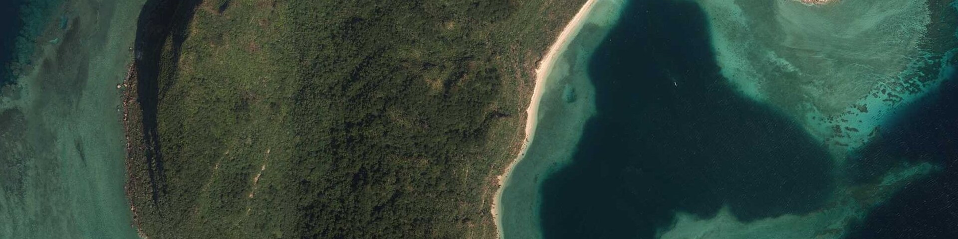 Sotobanarijima, Taketomi, Okinawa, Japan.