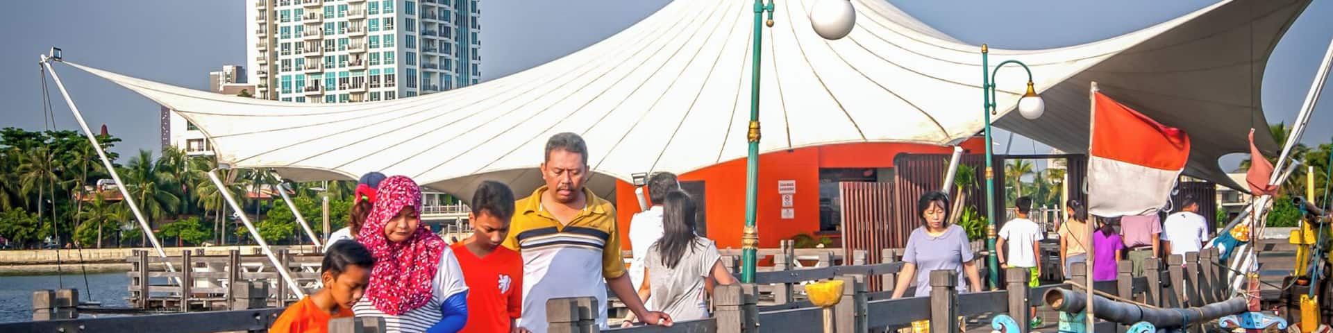View of saturday and sunday fish market at the bridge of ancol beach pool
Interesting view here because the combination of the traditional market and modernization environment