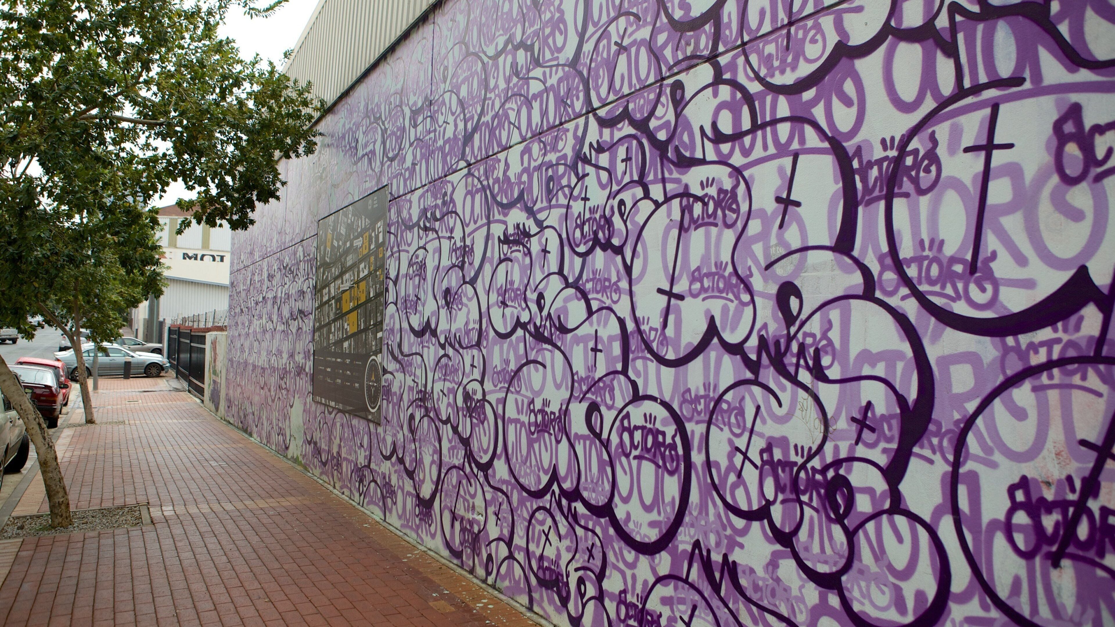 Arts on Main showing outdoor art, street scenes and art