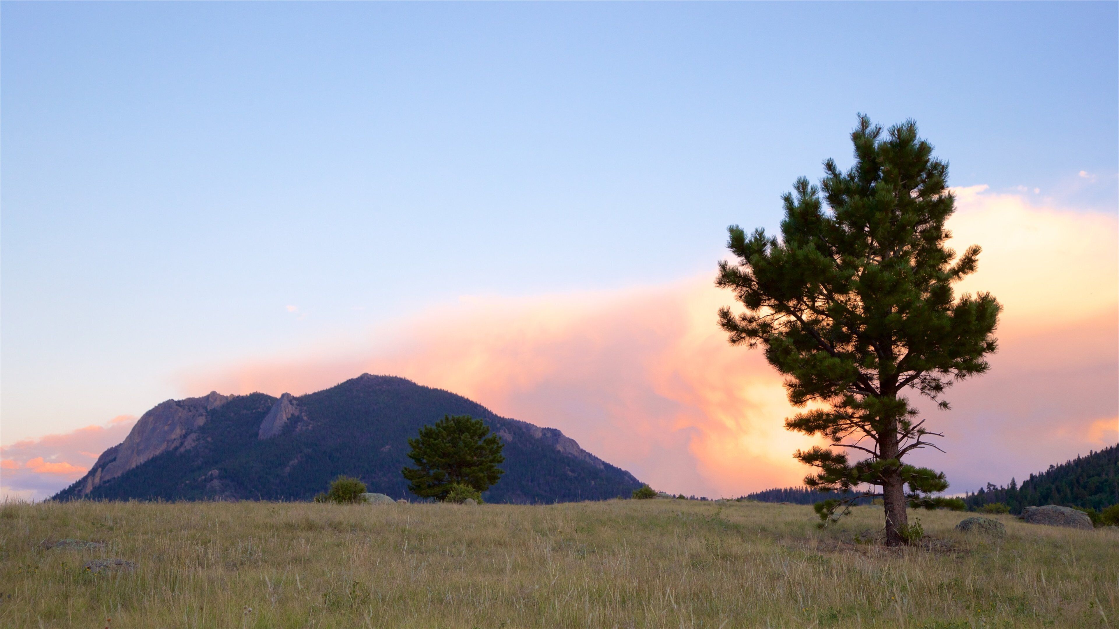 Parc de Horseshoe qui includes coucher de soleil, montagnes et scènes tranquilles