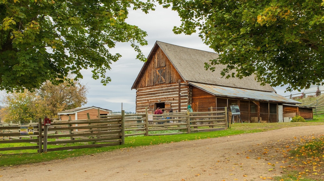 Historic O\'Keefe Ranch featuring farmland
