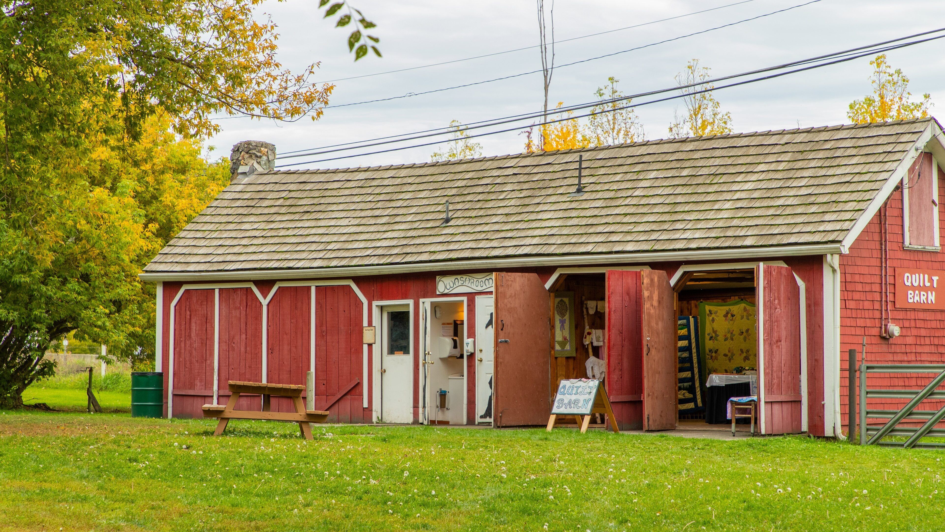 Historic O\'Keefe Ranch showing farmland