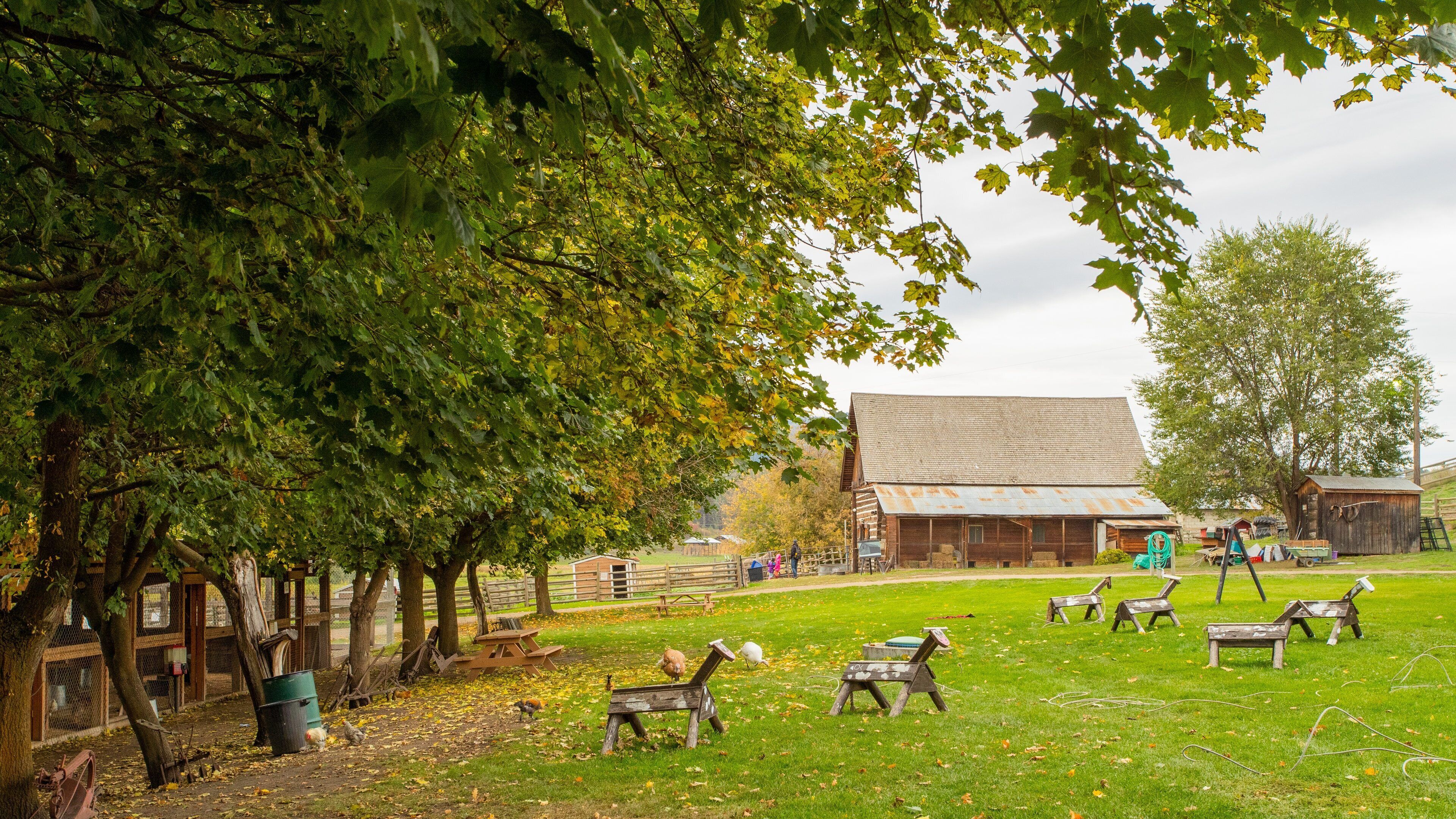 Historic O\'Keefe Ranch which includes farmland and a park