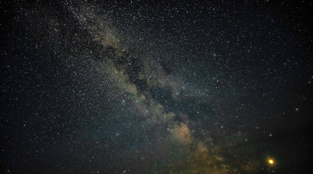 This was taken in May 2019, it's 2 exposures taken within 30 seconds of each other and blended together, it was taken around 1am in the morning and shows the Milkyway over Helmcken Falls in BC Canada