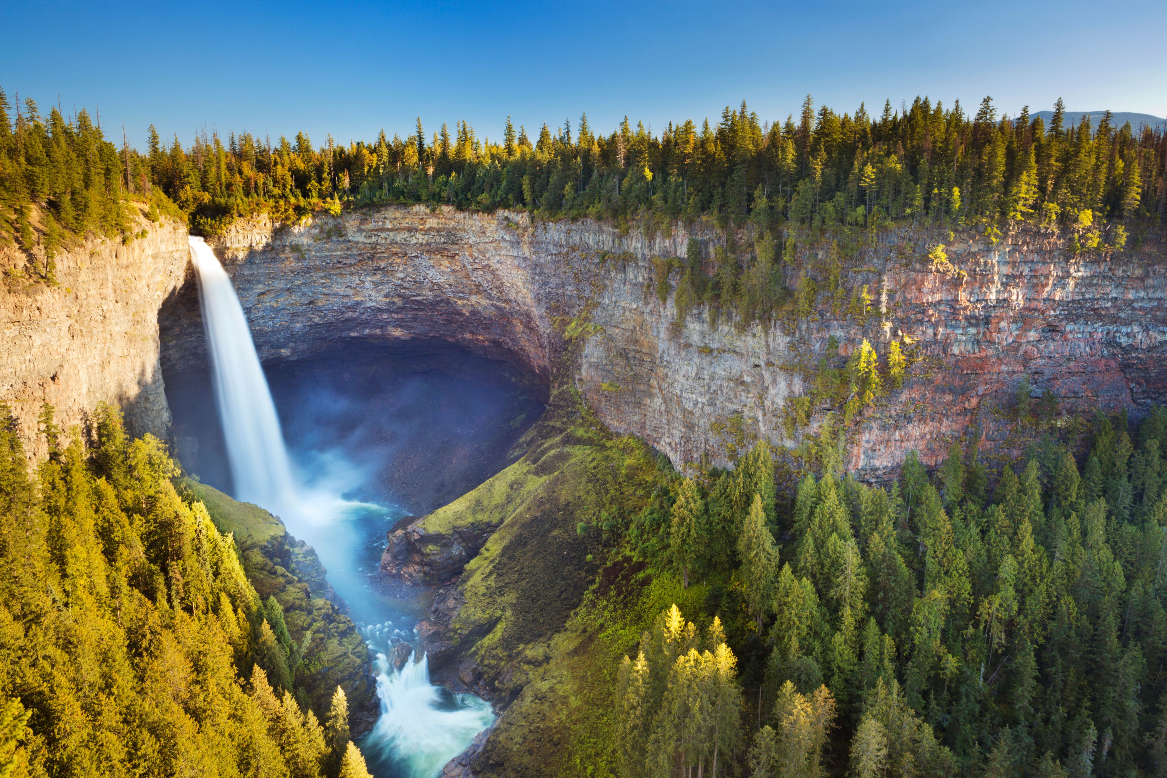 Helmcken Falls in Wells Gray Provincial Park, BC, Canada