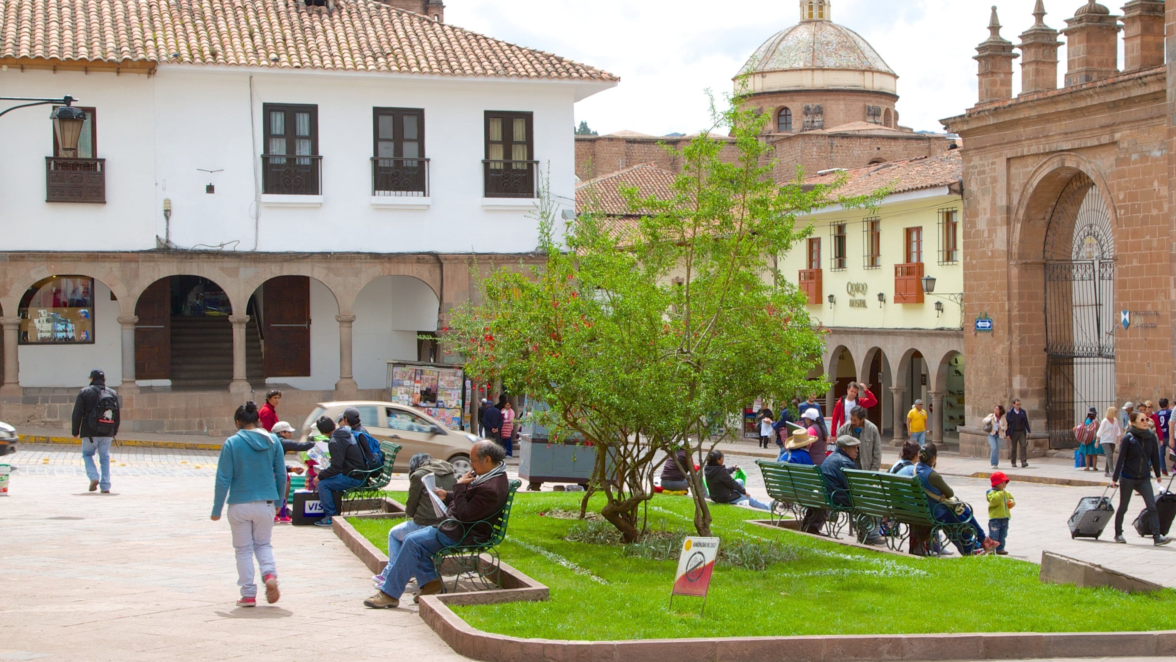 La Merced Church as well as a small group of people
