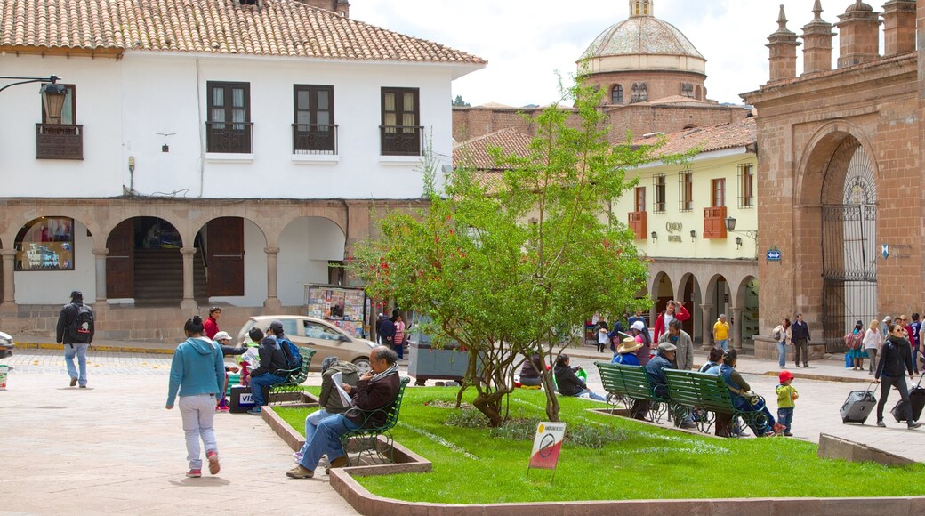 La Merced Church as well as a small group of people
