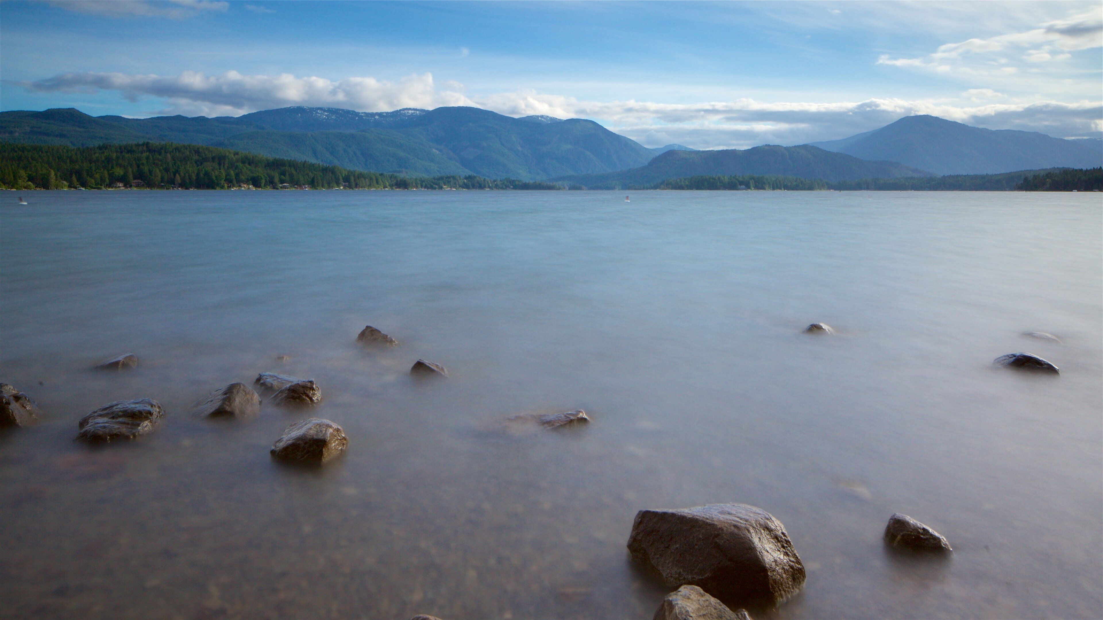 Sproat Lake Petroglyphs which includes a lake or waterhole
