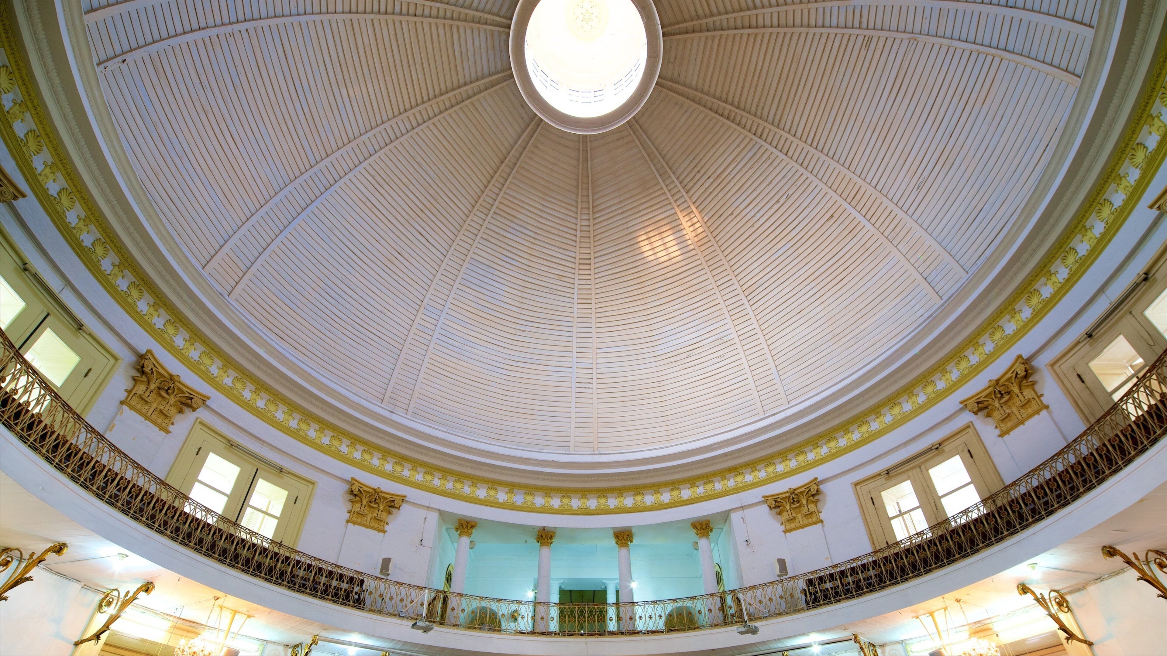 Immanuel Church showing interior views and heritage architecture