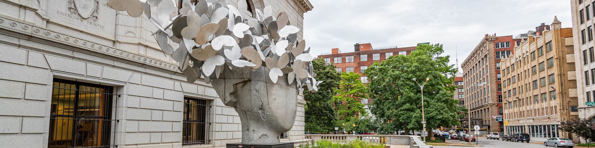 Central Public Library featuring a city and outdoor art