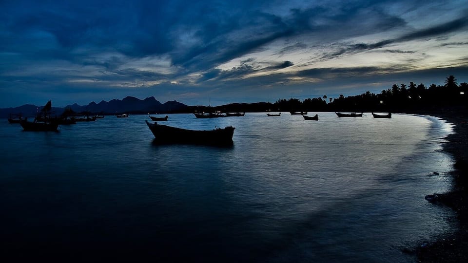 Khao Kalok beach, Praburi #LifeatExpedia