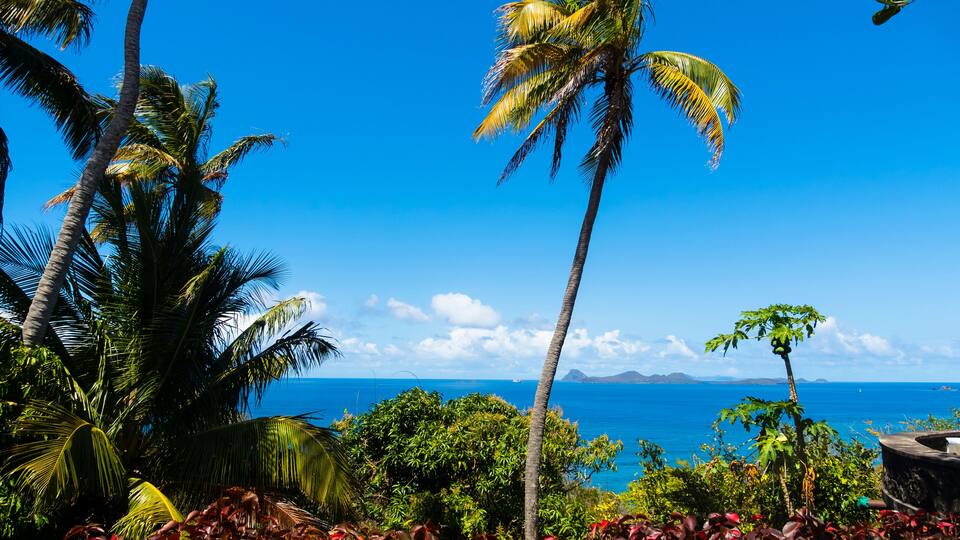 Blick auf Ronde Island und Carriacou, Staint Andrew, St. George, Grenada, Kleine Antillen, Karibik, Mittelamerika