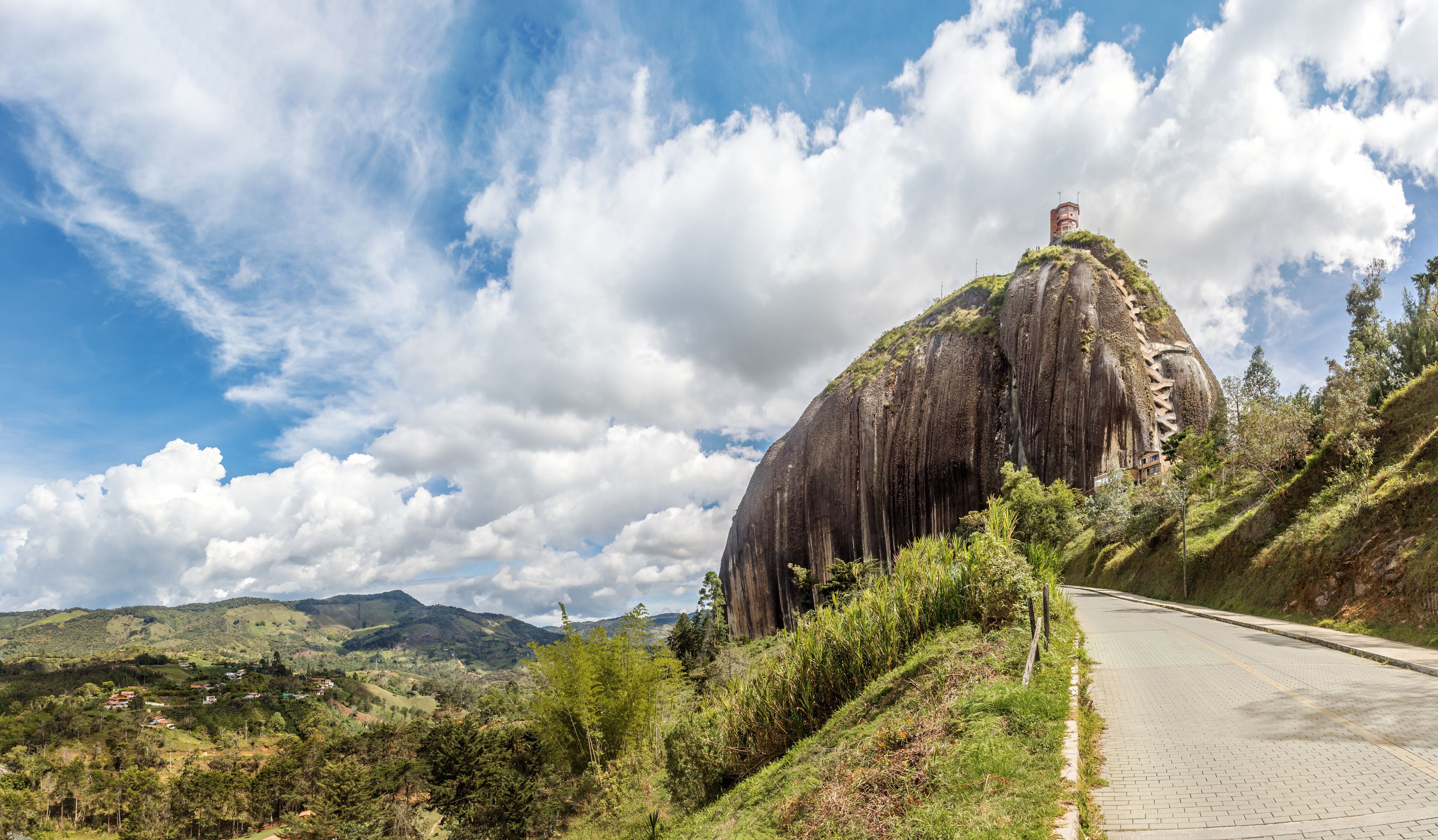 Monolithe Peñón de Guatapé