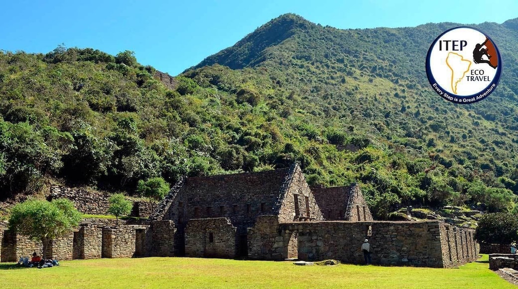 Choquequirao (means golden cradle in quechua) is the sister city of Machu Picchu because of their architectural and structural similarity. It is considered as the last Inca refuge. This archaeological complex resisted for decades the Spanish conquerors. You can appreciate the grandeur of his work with a perfect architecture and aesthetics. This complex is part of the system of the Andean citadels in the Vilcabamba Valley. In the Inca times it was united with the archaeological group of Machu Picchu with a complex network of Inca roads. It is currently visited and toured by tourists as scholars of world history. Its flora and fauna of high forest and its topography also attract the attention of the visitors. This archaeological group has several Inca constructions and for that reason was declared Cultural Heritage by the Governments of France and Peru.