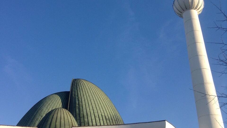 Zagreb Mosque (Zagrebačka džamija) is situated in a residential area, south of the city centre. Completed in 1987, it’s the largest mosque in Croatia, features a cultural centre and an interesting dome.
#stunningstructures