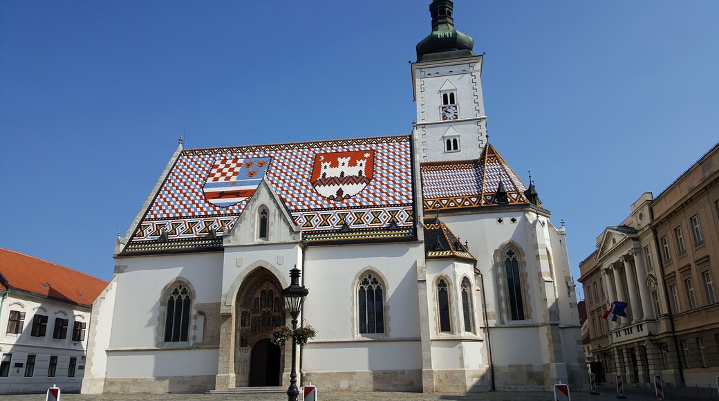 This small church is located in the Upper Town. The tiled roof displays two coat of arms representing the area; to the left Croatia, Dalmatia, and Slavonia and to the right Zagreb.
-2018