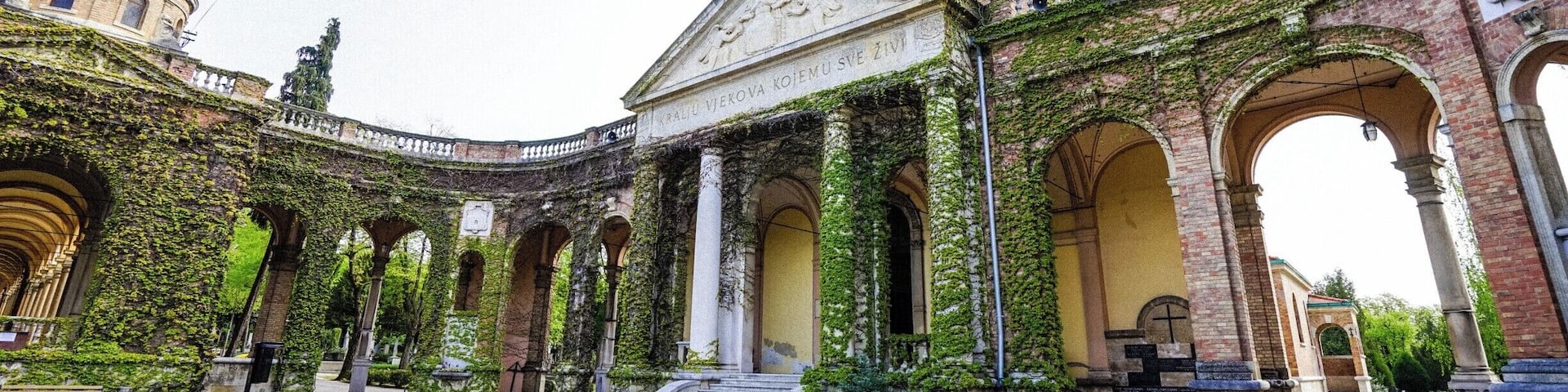 The most beautiful cetemery you could ever visit. It is not just beautiful but the area is also extensive. There're some famous Croatians buried here too. #Zagreb #Croatia