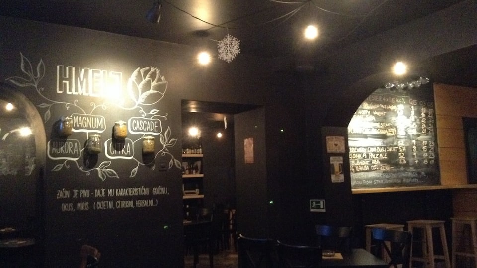 Decent small pub selling local craft beers (10 on draft). Only a few minutes walk from the main bus station.
#beer