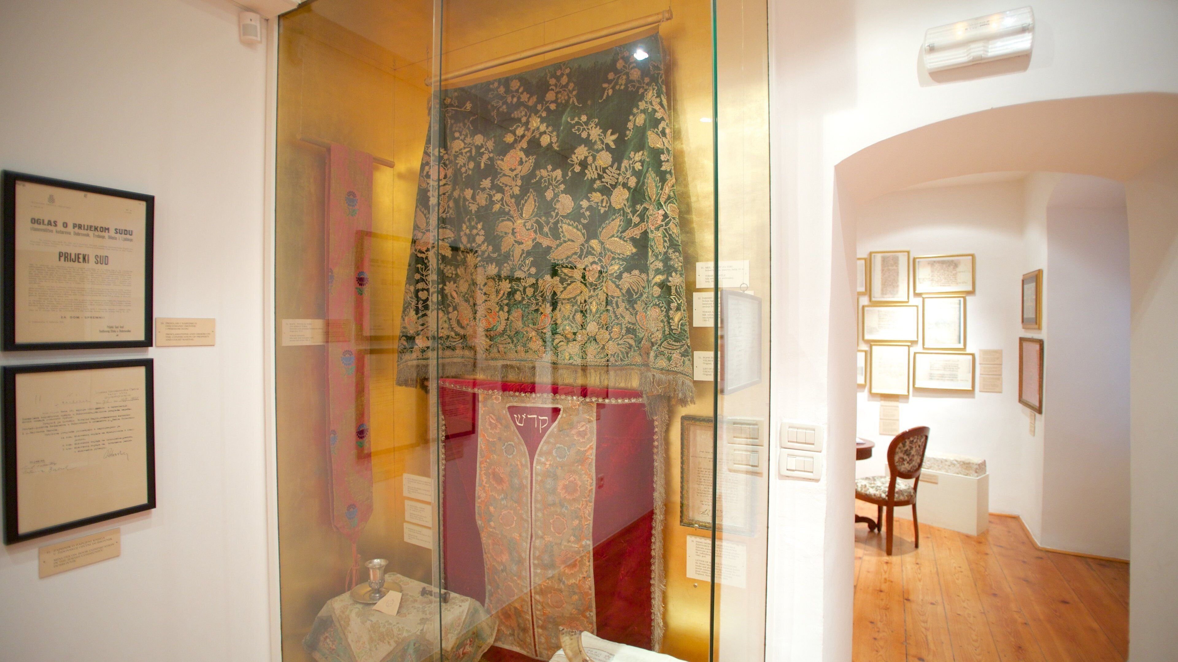 Dubrovnik synagoge fasiliteter samt innendørs