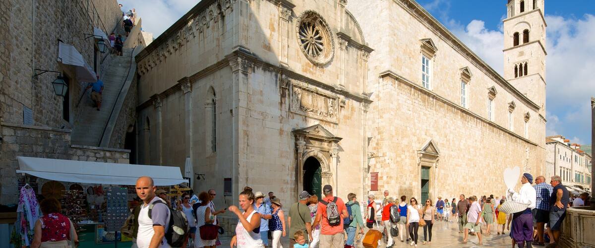 聖救世主教会 どの含み 教会あるいは大聖堂 と ストリート シーン